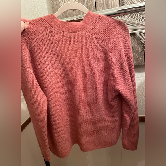 pink american eagle knit sweater - Picture 3 of 4